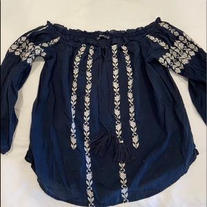 Abercrombie embroidered top